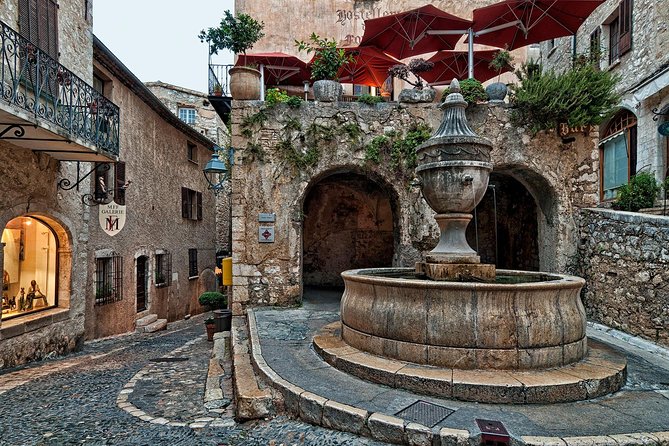 Self Guided Antibes, Cannes & Saint Paul de Vence from Nice - Antibes Old Town and Billionaire’s Pier in About 40 Minutes