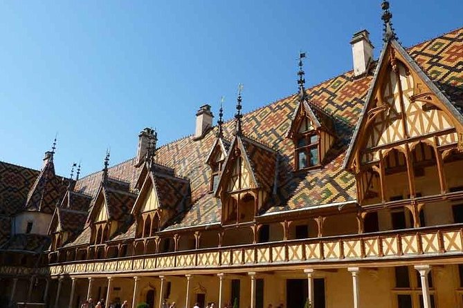 Small-Group Full-Day Tour of Côte de Nuits, Côte de Beaune Vineyards and Beaune Historical District - Winery tasting #2 in the afternoon: variety, but keep expectations flexible