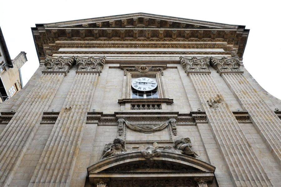 Storytelling tour of Croix-Rousse in French - Jérôme Roquet and Tony the grand gognant: what you actually learn