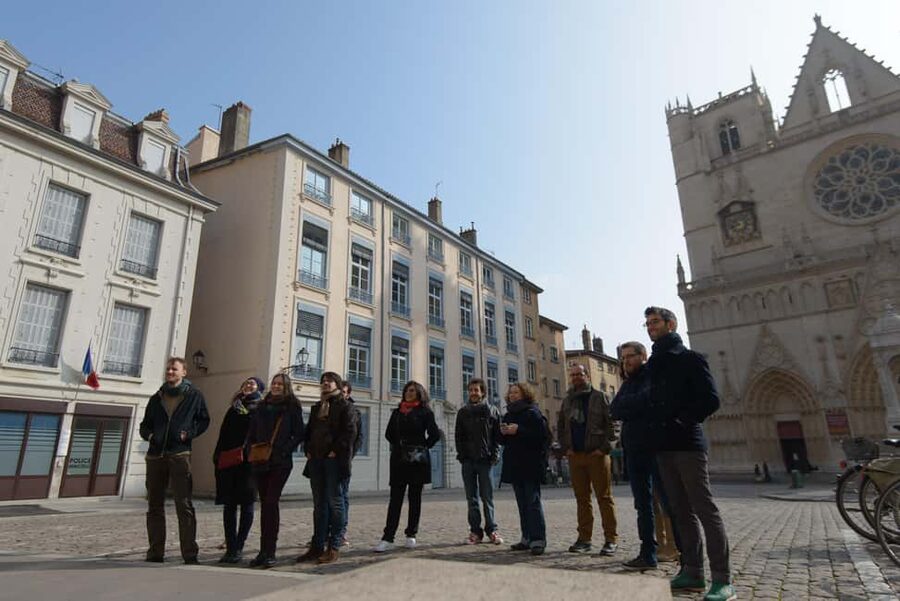 Storytelling tour of the Vieux-Lyon in French - Key highlights worth your time