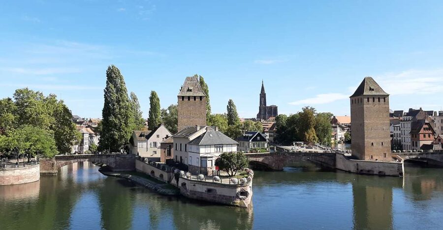 Strasbourg: Guided Walking Tour - A 125-minute loop that makes Strasbourg feel two-sided