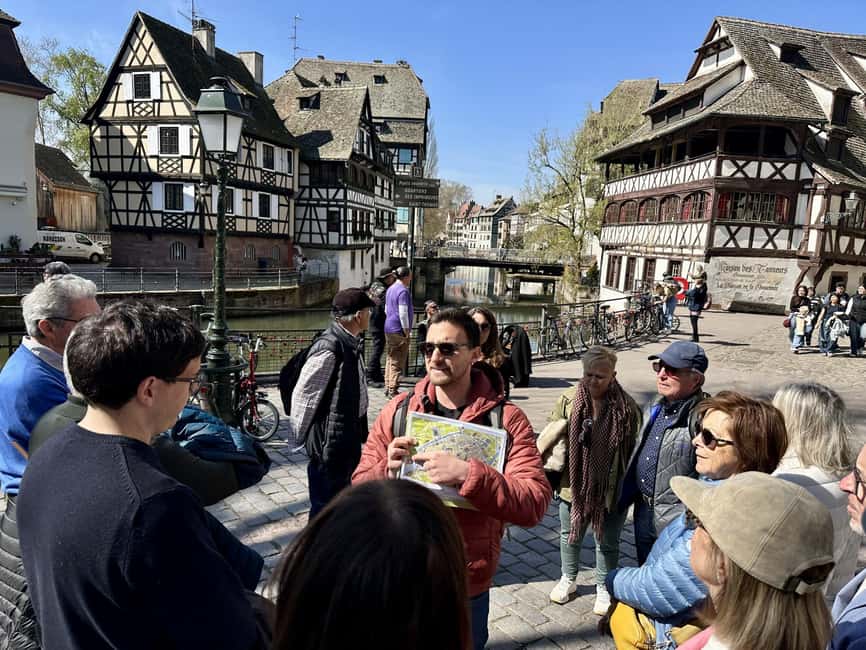 Strasbourg on Foot: Historic Center and Petite France with a Local Guide - Notre-Dame de Strasbourg: Gothic lines, stained light, and the clock timing game