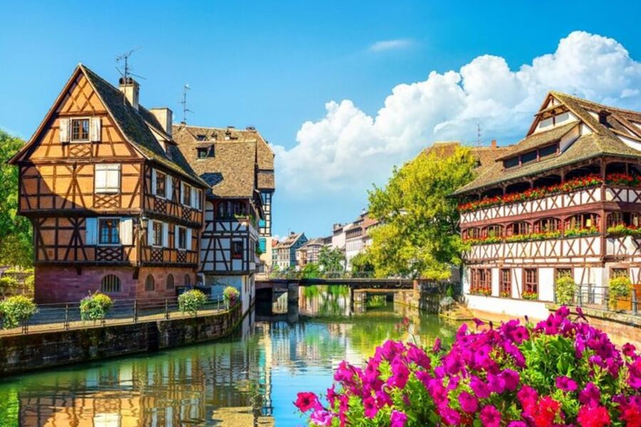 Strasbourg: Private custom tour with a local guide - Museums: Exterior Included, Entry Optional