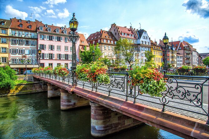 Strasbourg : Private Custom Walking Tour With A Local guide - Indoor vs outdoor expectations, and why the weather matters