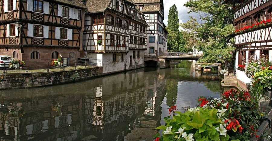 Strasbourg: Private Walking Tour of the Historical Center - Medieval churches nearby: extra texture without overloading your day