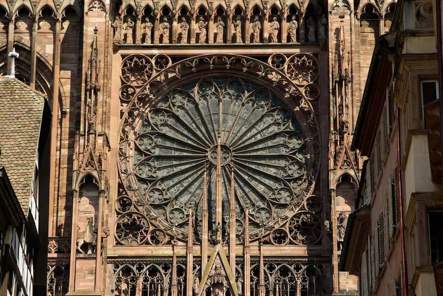 Strasbourg: Walking Tour with a Local Guide - Grande Île streets and why this walk feels like stepping back