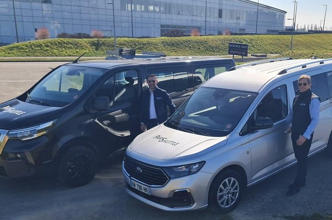 SUV Private Transfer: Paris to Charles de Gaulle Airport (CDG) - Timing CDG: Plan for Traffic, Security, and Fast Seatbelt Habits