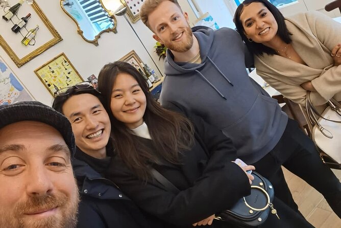 The only Paris Wine Tasting experience you need to do - 2 hours - What the small group size changes (max 14)