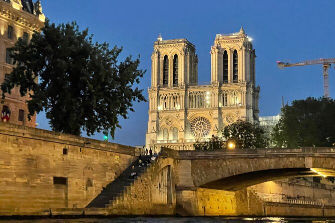 Top Private Cruises in Paris with French Champagne and surprises - Alexandre-III Bridge: metal art and the Russo-French story