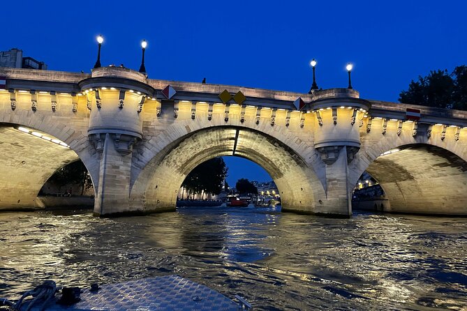 Top Private Cruises in Paris with French Champagne and surprises - Pont Neuf and the Seine’s oldest core