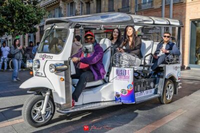 Electric Tuk-Tuk Tour with Photo Stops and Audio