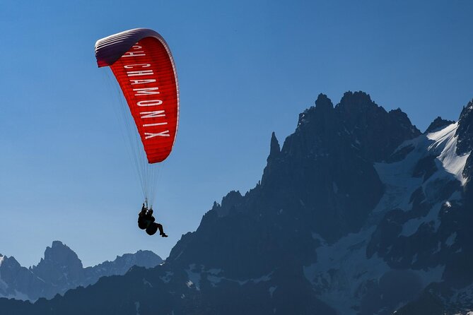 Two-seater paragliding flight in Chamonix - Key Things That Make This Tandem Paragliding Flight Work