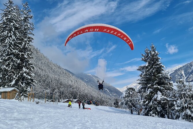 Two-seater paragliding flight in Chamonix - Timing, Weather Waiting, and How to Fit It Into Your Trip