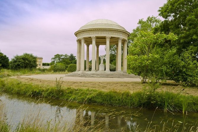 Versailles Full Tour: Palace, Gardens & Marie-Antoinette’s Estate - Sunday Fountain Shows and 210,000 Flowers: The Gardens Part You Should Plan Around
