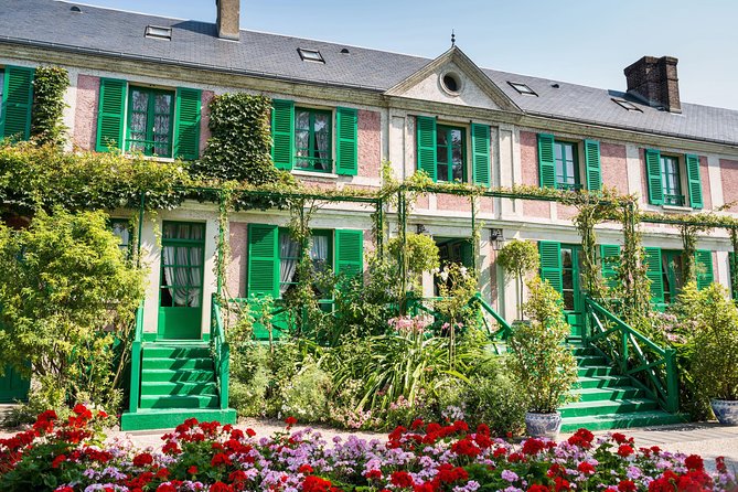 Versailles Palace and Giverny Monet House Visit with Lunch - A 9.5-Hour Coach Day That Links Monet and Louis XIV