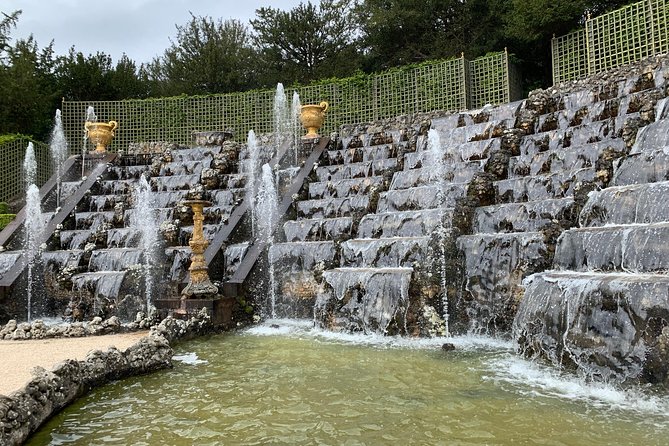Versailles Palace and Giverny Private Guided Tour from Paris - Pacing, photos, and walking reality in a long 9-hour schedule