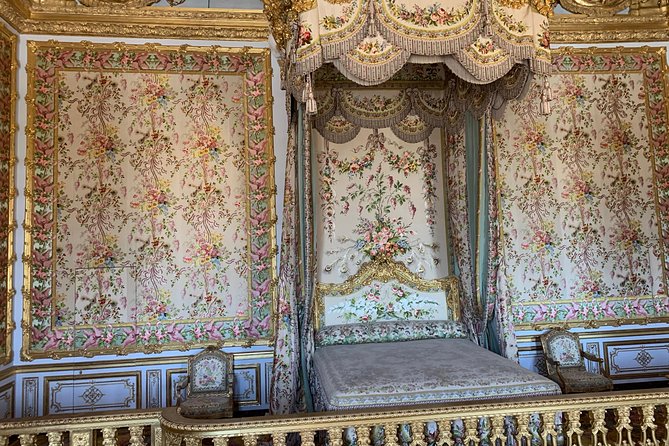 Versailles Palace and Giverny Private Guided Tour from Paris - Price and value: what $830.27 per person really covers