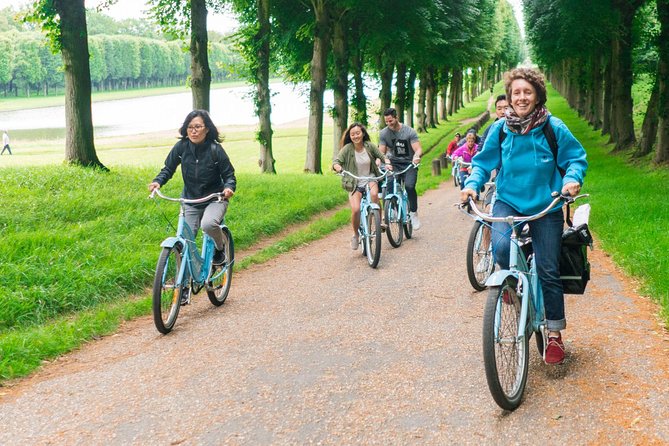 Versailles Palace Bike Tour with Market & Marie-Antoinette hamlet - Why cycling Versailles is the smart move