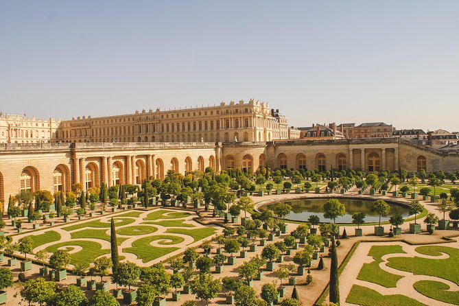 Versailles Palace Guided Day Tour and Trianon from Paris - From Paris to Versailles: the day starts smoother than you expect