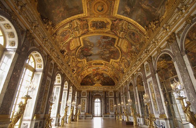 Versailles Palace Guided Day Tour and Trianon from Paris - Trianons and Queen’s Hamlet: private retreats, bigger walking than it looks