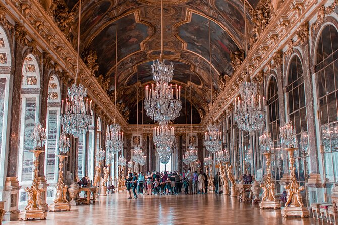 Versailles Palace Guided Tour with Reserved Entry - Headsets, group size, and why the guide matters more than you think