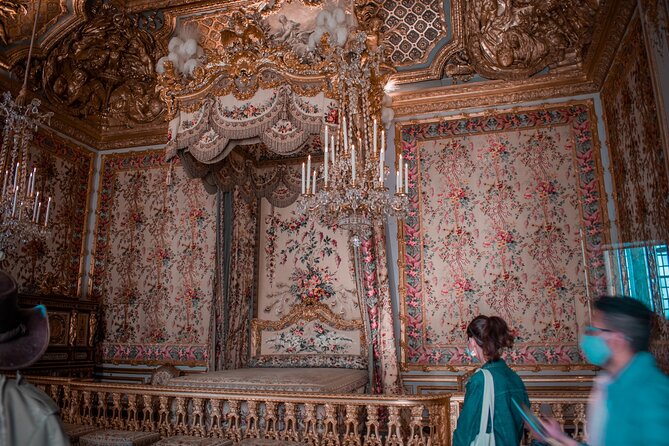 Versailles Palace Guided Tour with Reserved Entry - What you are paying for at $84.65 per person