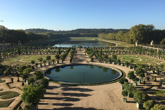 Versailles Palace Private Tailored Guided Tour With Hotel Pickup - Galerie des Glaces explained: why the Hall of Mirrors symbol matters