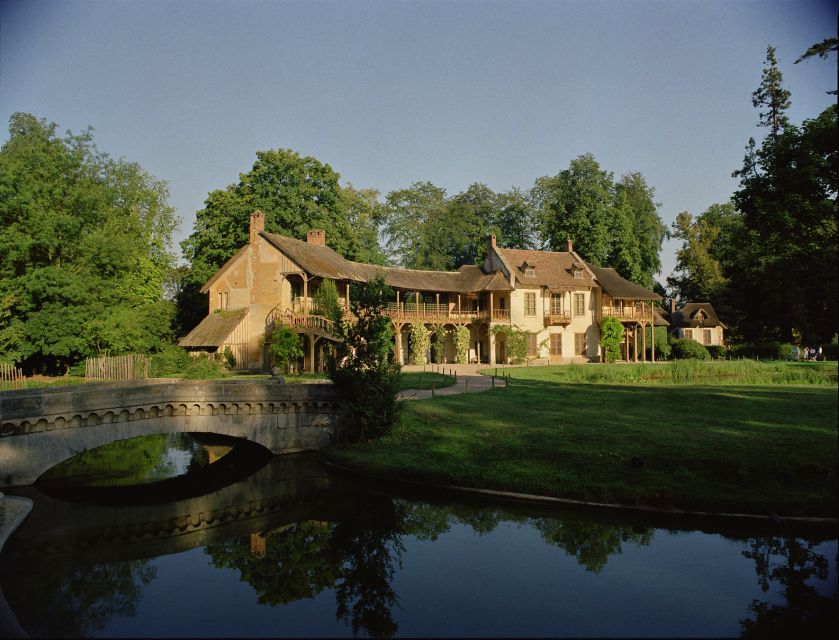 Versailles: Skip-the-Line Guided Tour of Palace with Gardens - Gardens after the palace: Trianons and the Queen’s Hamlet at your pace