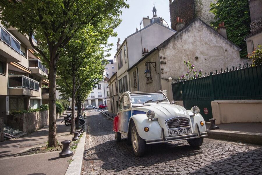 Vintage 2CV tour + Cruise - The Seine Cruise on Bateaux Parisiens: Glassed-In Comfort, Outdoor Views