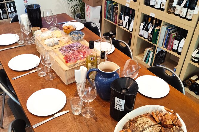 Wine Discovery Tasting In Carcassonne - What the host does differently (and why it makes the night feel easy)
